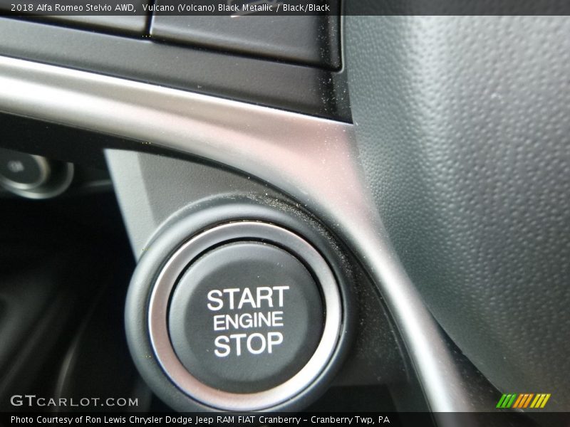 Vulcano (Volcano) Black Metallic / Black/Black 2018 Alfa Romeo Stelvio AWD