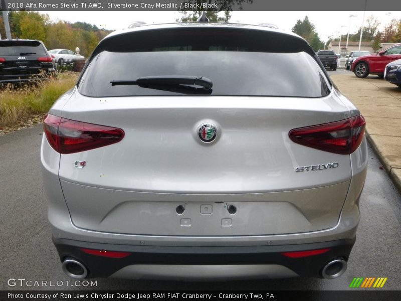 Silverstone Gray Metallic / Black/Black 2018 Alfa Romeo Stelvio Ti AWD
