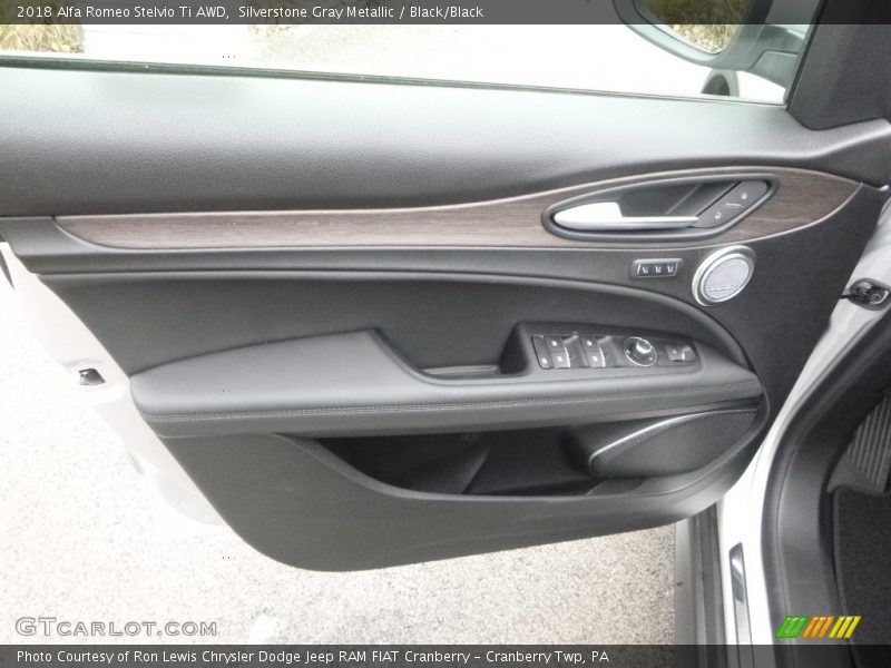 Silverstone Gray Metallic / Black/Black 2018 Alfa Romeo Stelvio Ti AWD