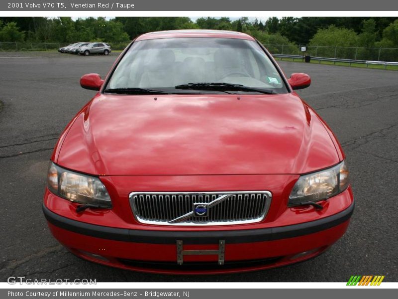 Venetian Red / Taupe 2001 Volvo V70 T5