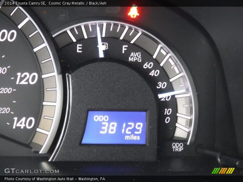 Cosmic Gray Metallic / Black/Ash 2014 Toyota Camry SE