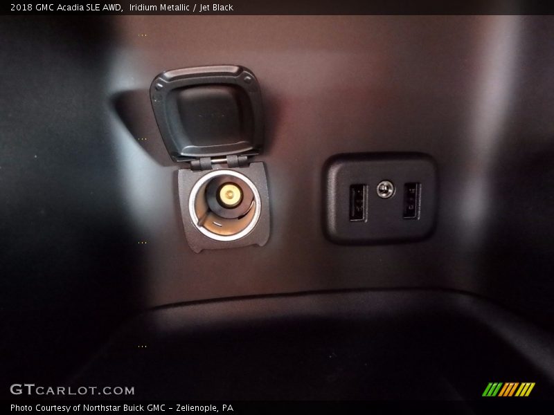 Iridium Metallic / Jet Black 2018 GMC Acadia SLE AWD