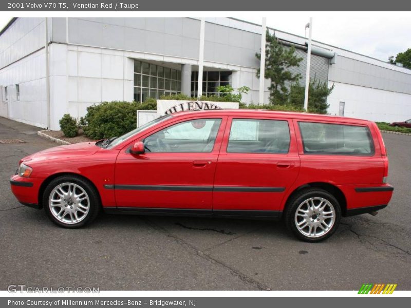 Venetian Red / Taupe 2001 Volvo V70 T5