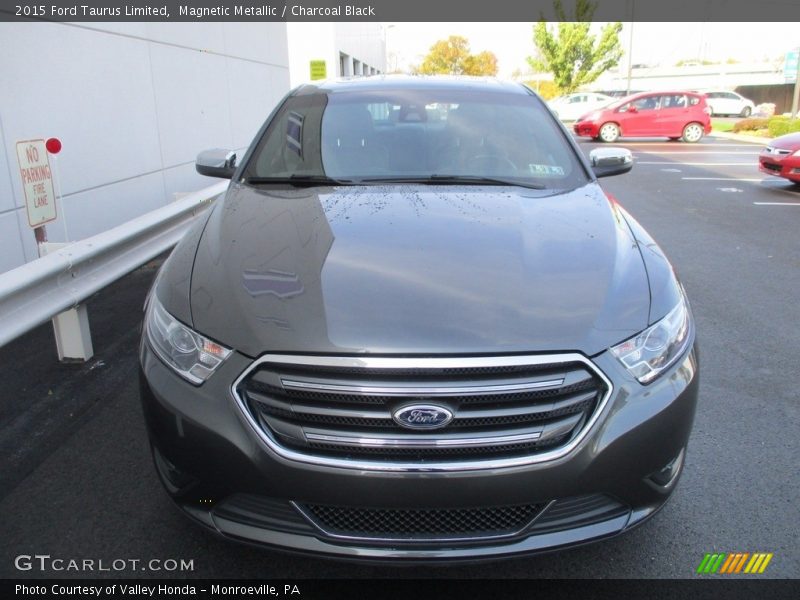 Magnetic Metallic / Charcoal Black 2015 Ford Taurus Limited