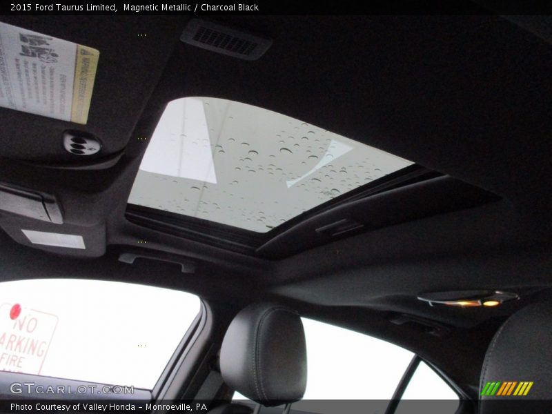 Magnetic Metallic / Charcoal Black 2015 Ford Taurus Limited