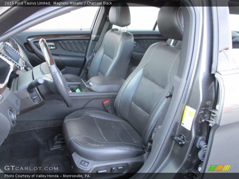 Magnetic Metallic / Charcoal Black 2015 Ford Taurus Limited