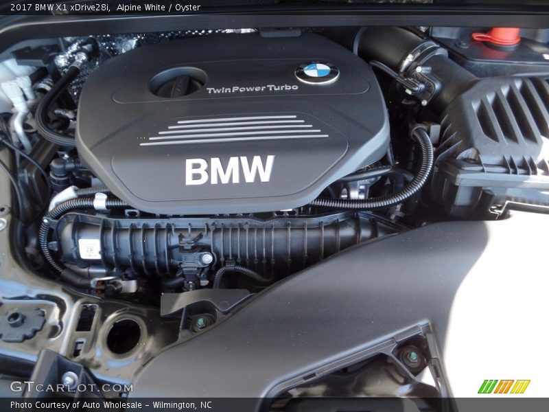 Alpine White / Oyster 2017 BMW X1 xDrive28i