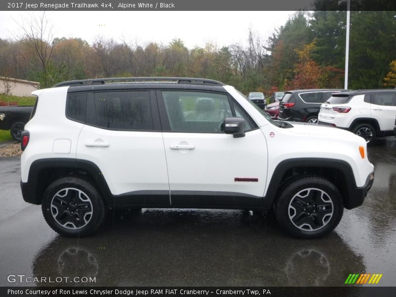 Alpine White / Black 2017 Jeep Renegade Trailhawk 4x4