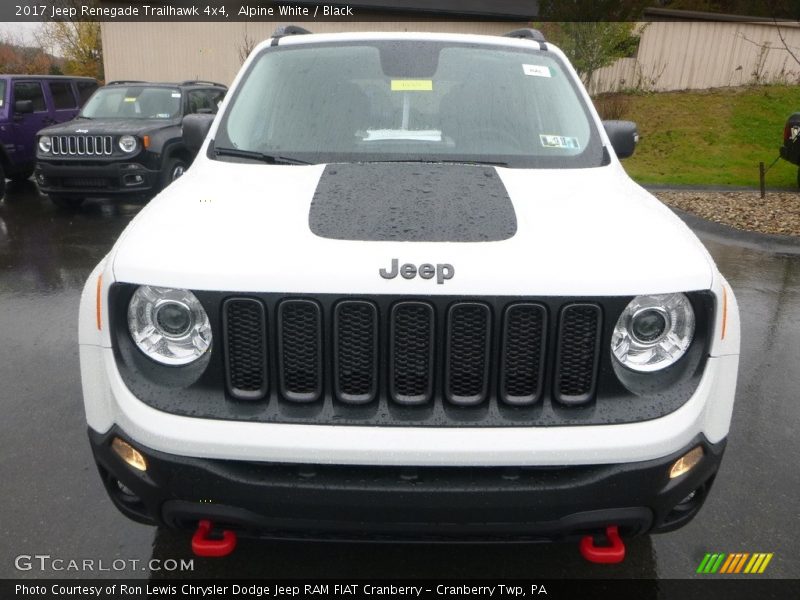 Alpine White / Black 2017 Jeep Renegade Trailhawk 4x4