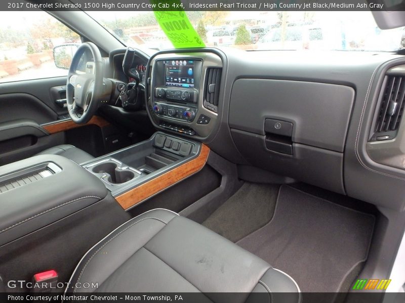 Iridescent Pearl Tricoat / High Country Jet Black/Medium Ash Gray 2017 Chevrolet Silverado 1500 High Country Crew Cab 4x4