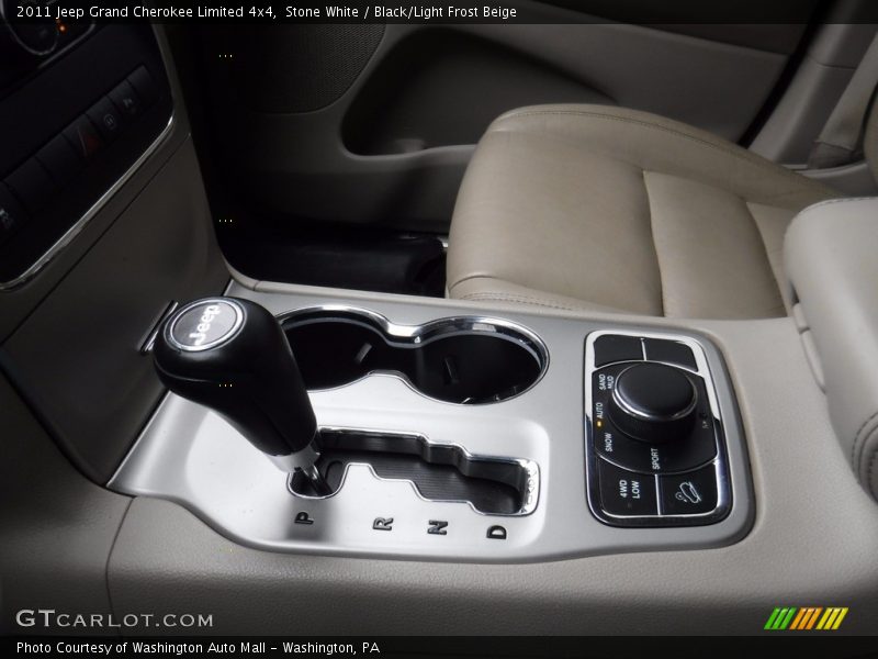 Stone White / Black/Light Frost Beige 2011 Jeep Grand Cherokee Limited 4x4