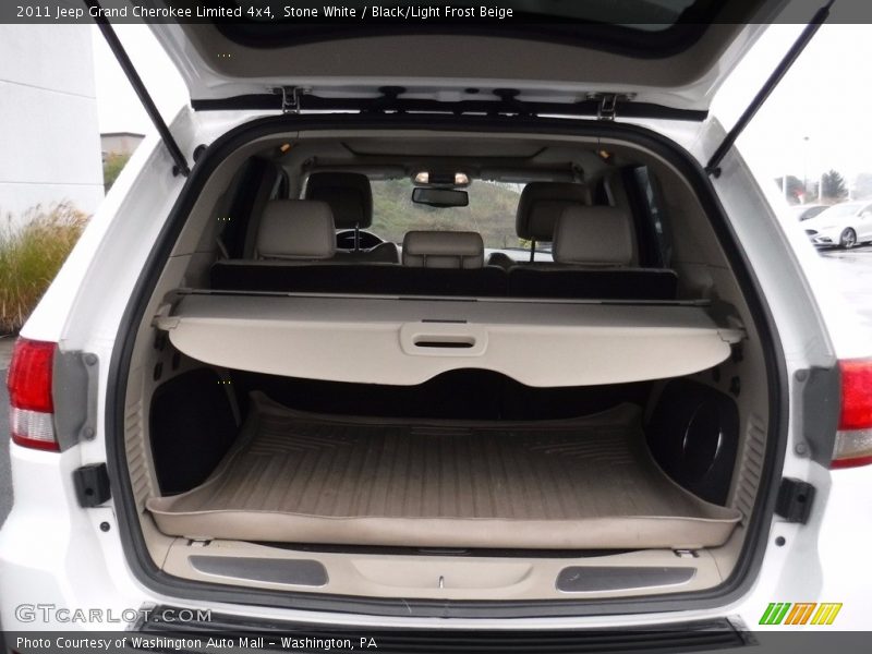 Stone White / Black/Light Frost Beige 2011 Jeep Grand Cherokee Limited 4x4