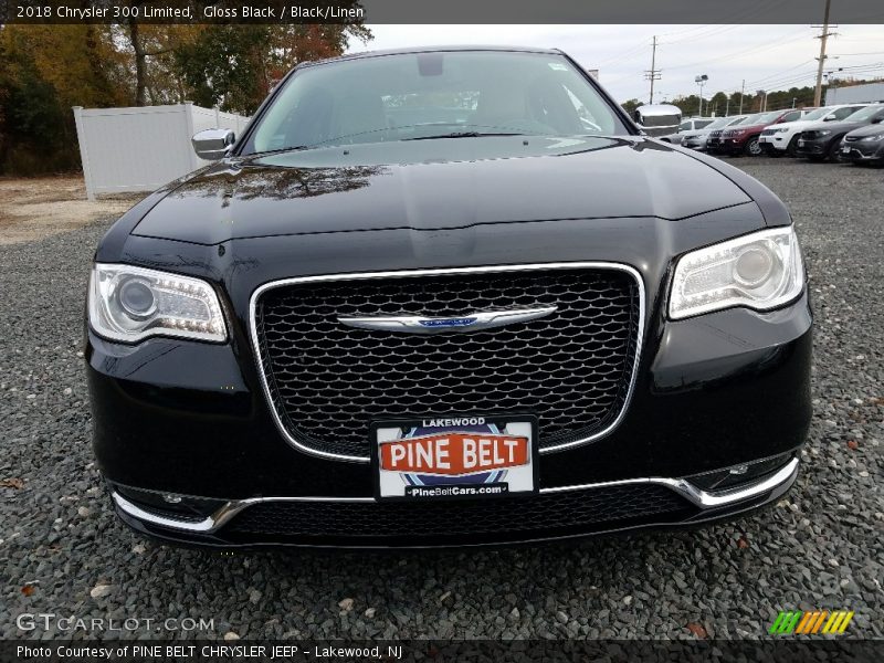 Gloss Black / Black/Linen 2018 Chrysler 300 Limited