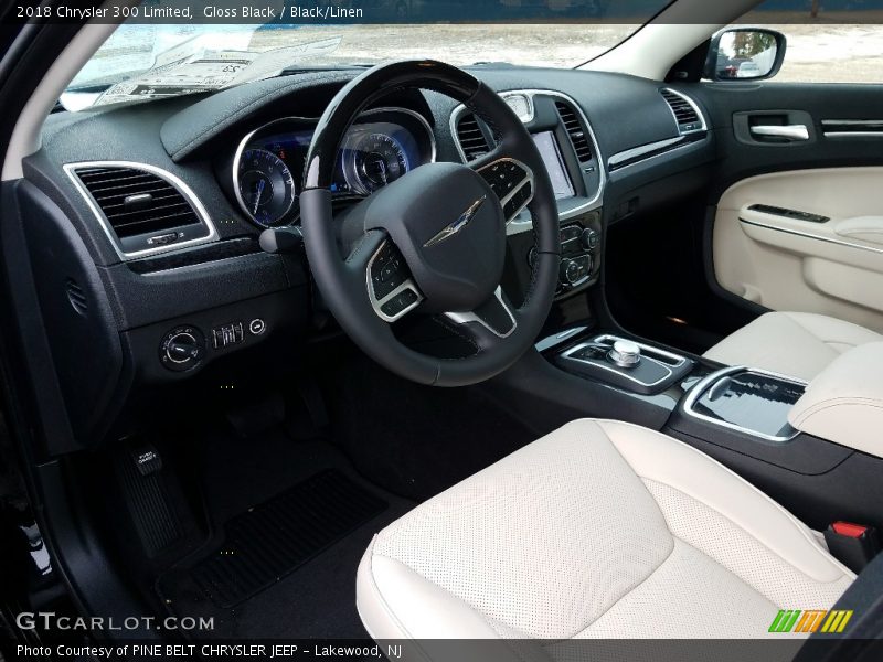 Gloss Black / Black/Linen 2018 Chrysler 300 Limited