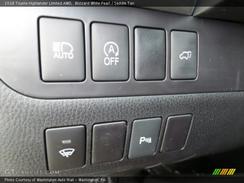 Blizzard White Pearl / Saddle Tan 2018 Toyota Highlander Limited AWD
