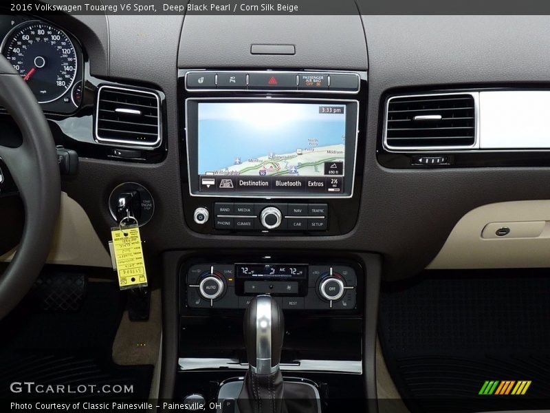 Deep Black Pearl / Corn Silk Beige 2016 Volkswagen Touareg V6 Sport