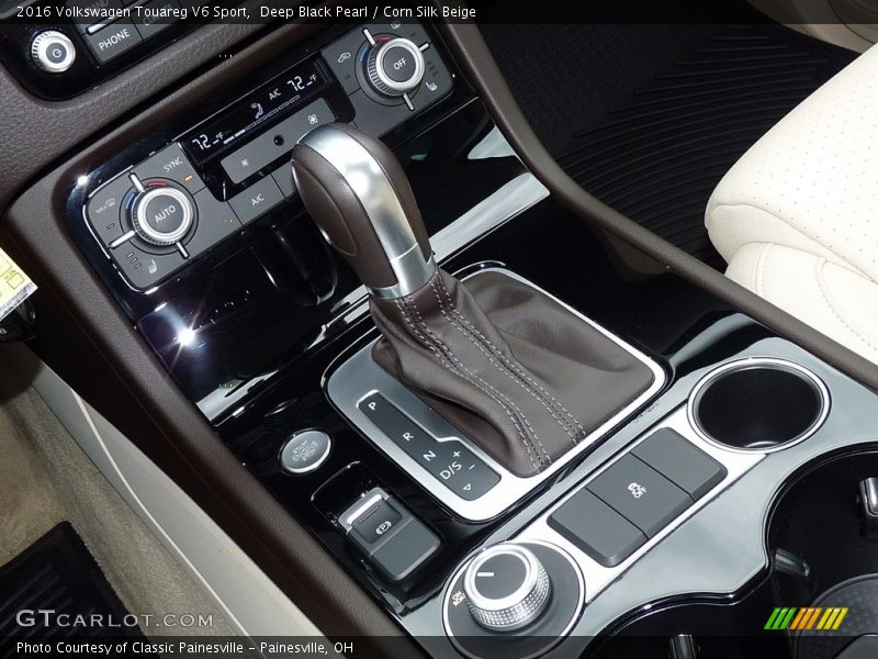 Deep Black Pearl / Corn Silk Beige 2016 Volkswagen Touareg V6 Sport
