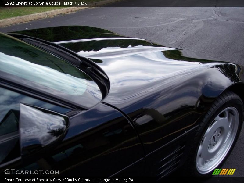 Black / Black 1992 Chevrolet Corvette Coupe