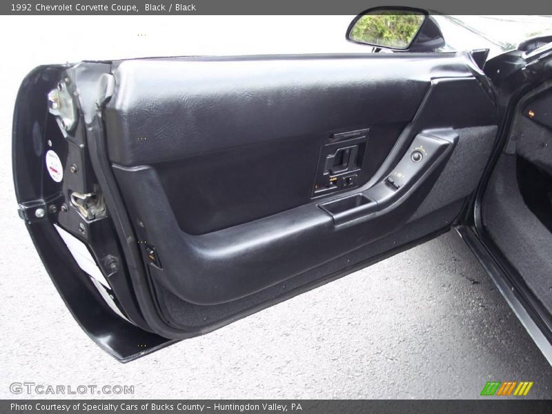 Black / Black 1992 Chevrolet Corvette Coupe
