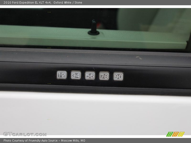 Oxford White / Stone 2010 Ford Expedition EL XLT 4x4