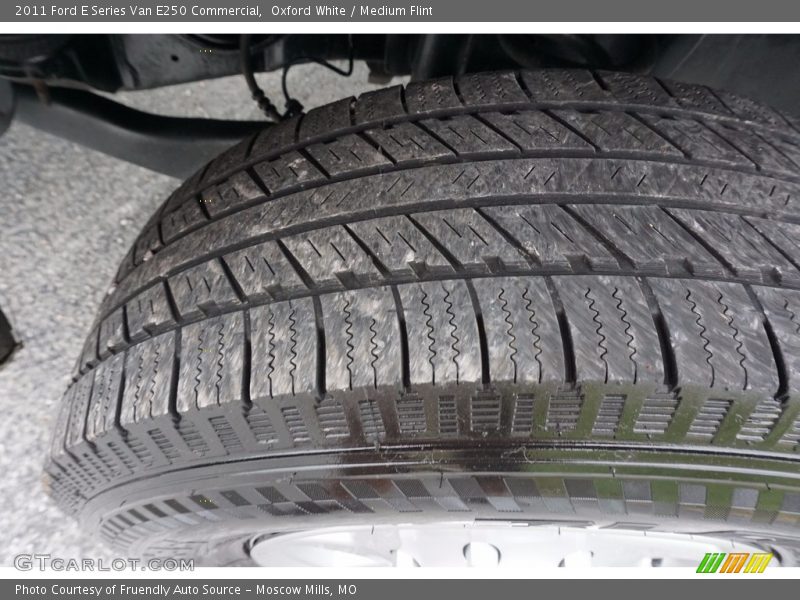Oxford White / Medium Flint 2011 Ford E Series Van E250 Commercial