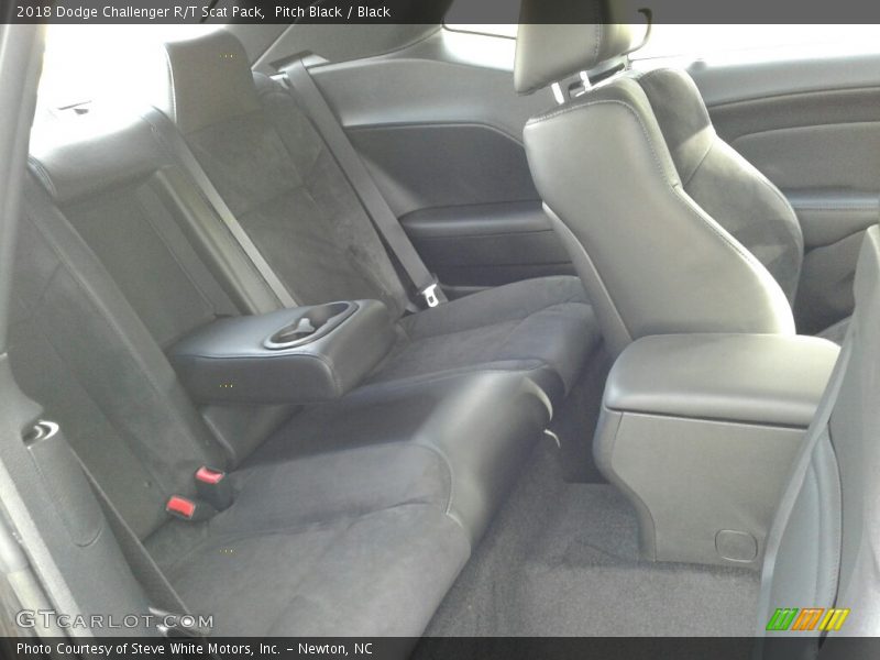 Pitch Black / Black 2018 Dodge Challenger R/T Scat Pack