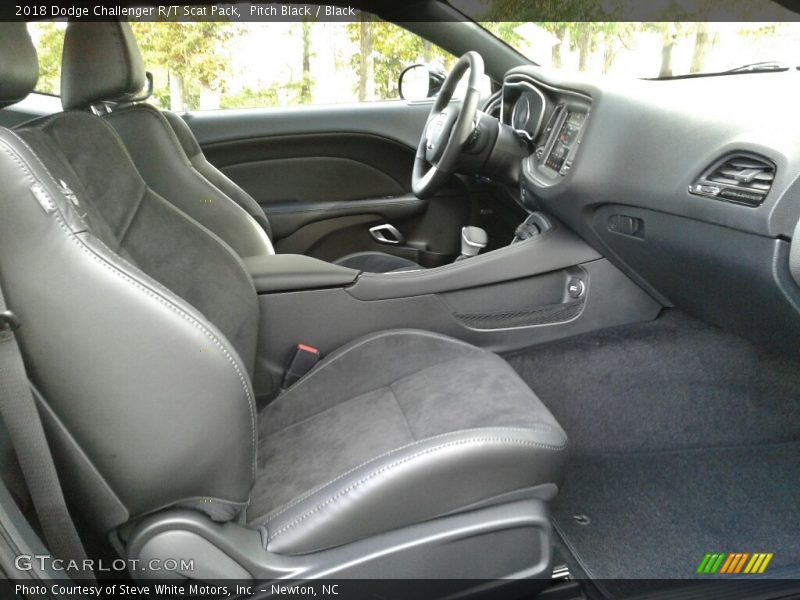 Pitch Black / Black 2018 Dodge Challenger R/T Scat Pack