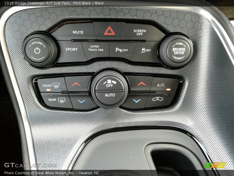 Pitch Black / Black 2018 Dodge Challenger R/T Scat Pack