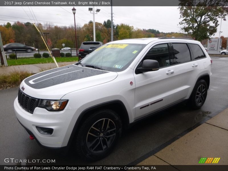 Bright White / Black 2017 Jeep Grand Cherokee Trailhawk 4x4