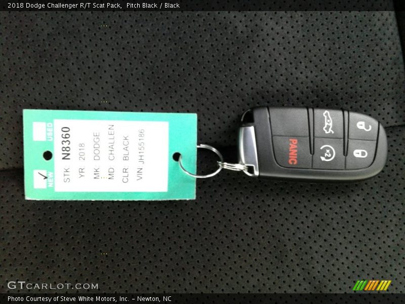 Pitch Black / Black 2018 Dodge Challenger R/T Scat Pack