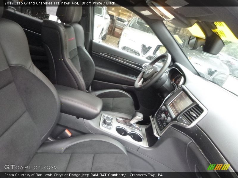 Bright White / Black 2017 Jeep Grand Cherokee Trailhawk 4x4