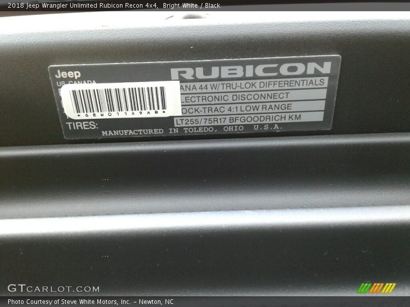 Bright White / Black 2018 Jeep Wrangler Unlimited Rubicon Recon 4x4