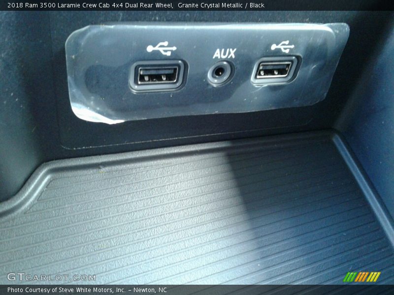 Granite Crystal Metallic / Black 2018 Ram 3500 Laramie Crew Cab 4x4 Dual Rear Wheel