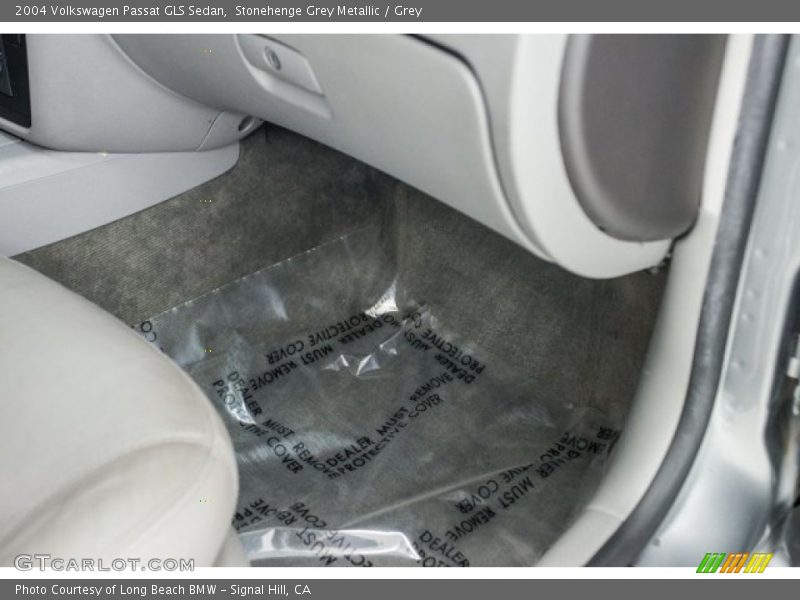 Stonehenge Grey Metallic / Grey 2004 Volkswagen Passat GLS Sedan