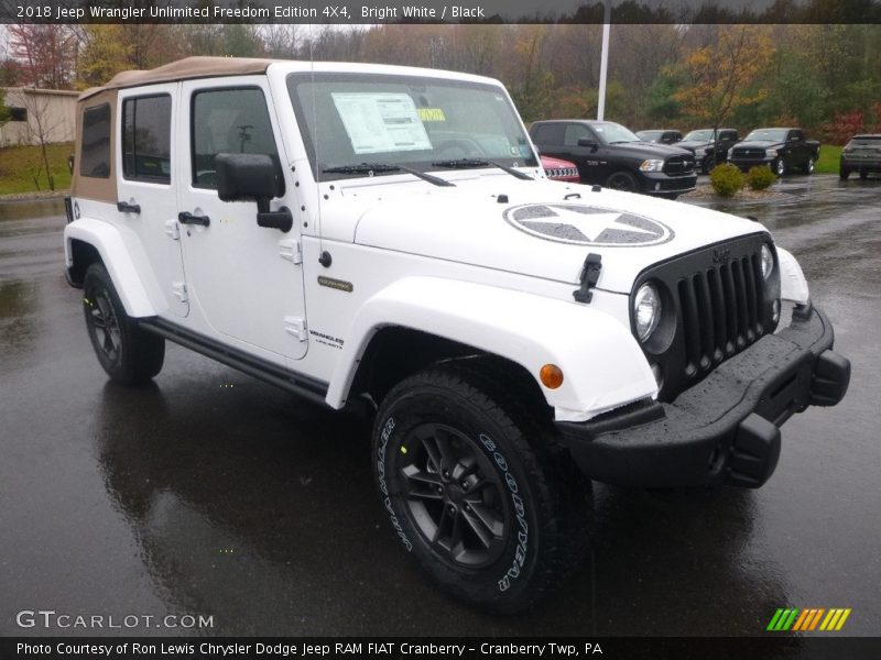 Front 3/4 View of 2018 Wrangler Unlimited Freedom Edition 4X4