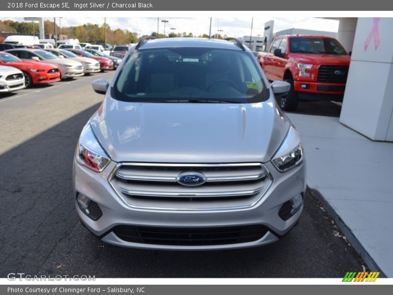 Ingot Silver / Charcoal Black 2018 Ford Escape SE
