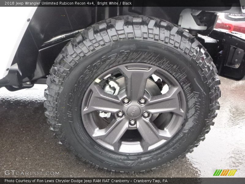 Bright White / Black 2018 Jeep Wrangler Unlimited Rubicon Recon 4x4