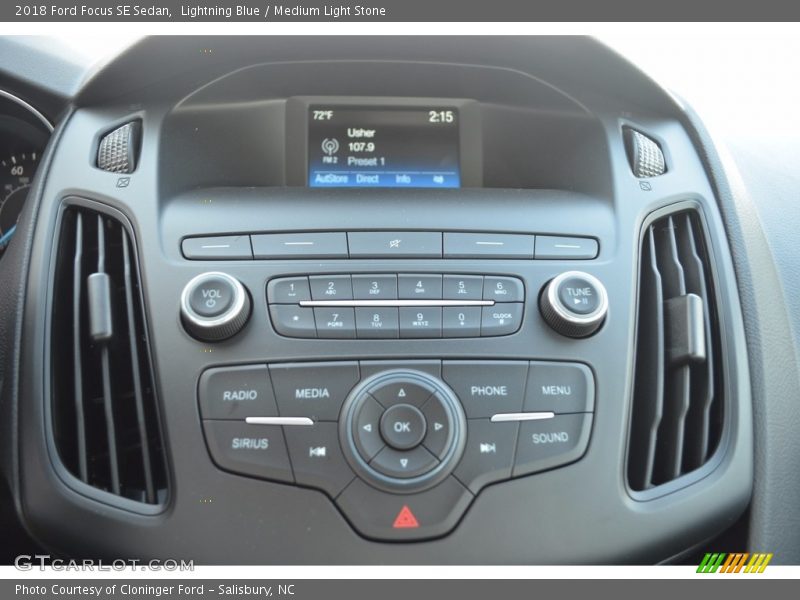 Controls of 2018 Focus SE Sedan