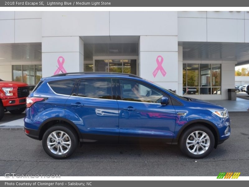 Lightning Blue / Medium Light Stone 2018 Ford Escape SE