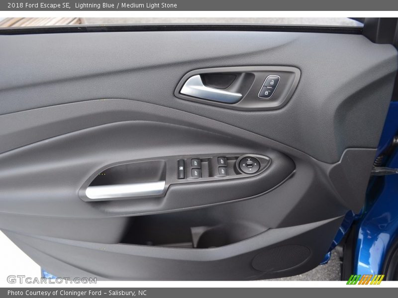 Lightning Blue / Medium Light Stone 2018 Ford Escape SE
