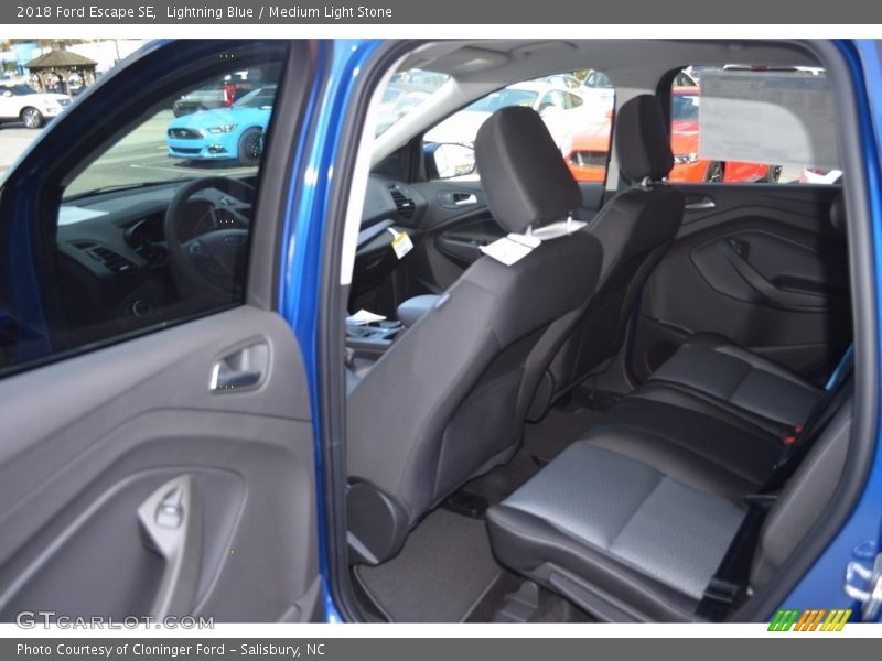 Lightning Blue / Medium Light Stone 2018 Ford Escape SE
