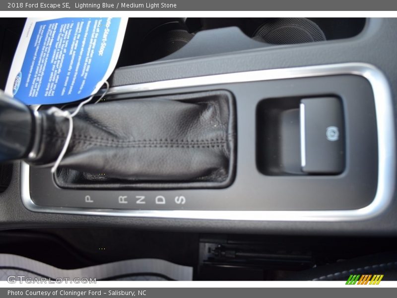 Lightning Blue / Medium Light Stone 2018 Ford Escape SE