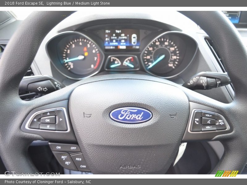 Lightning Blue / Medium Light Stone 2018 Ford Escape SE