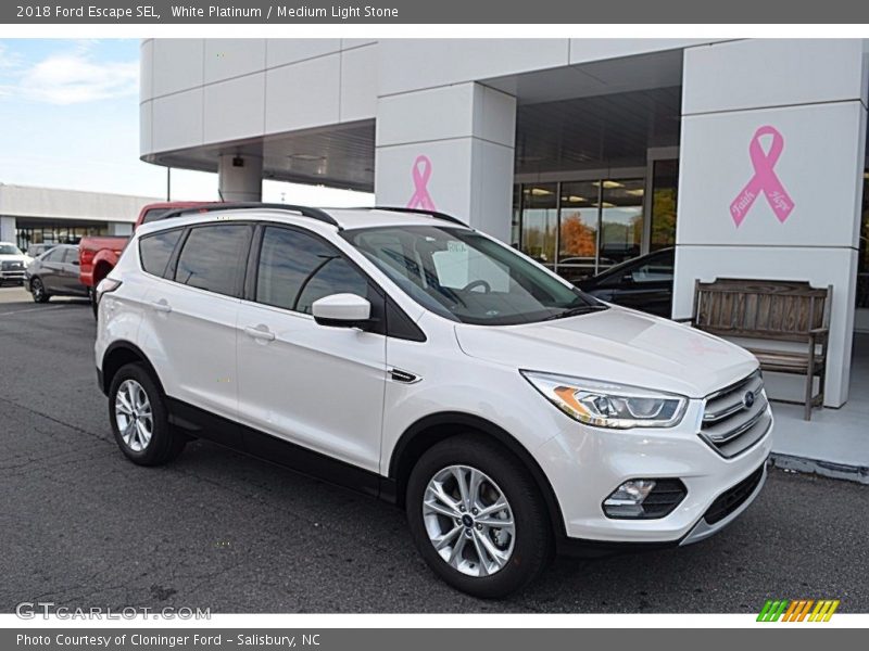 Front 3/4 View of 2018 Escape SEL