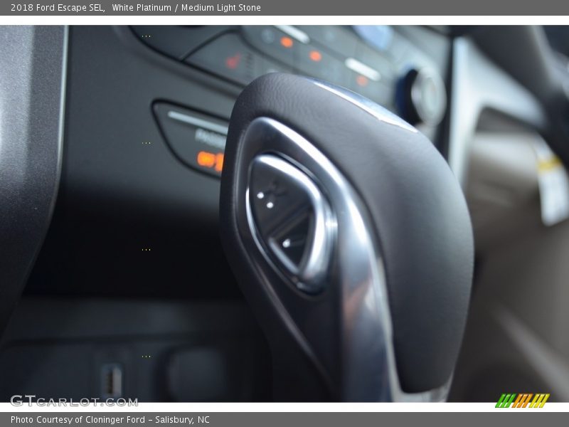 White Platinum / Medium Light Stone 2018 Ford Escape SEL