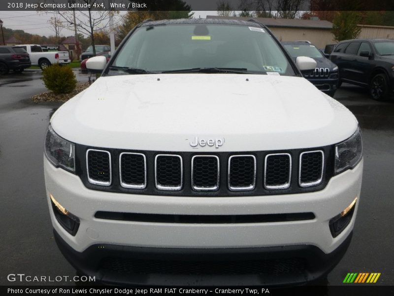 White / Black 2018 Jeep Compass Latitude 4x4