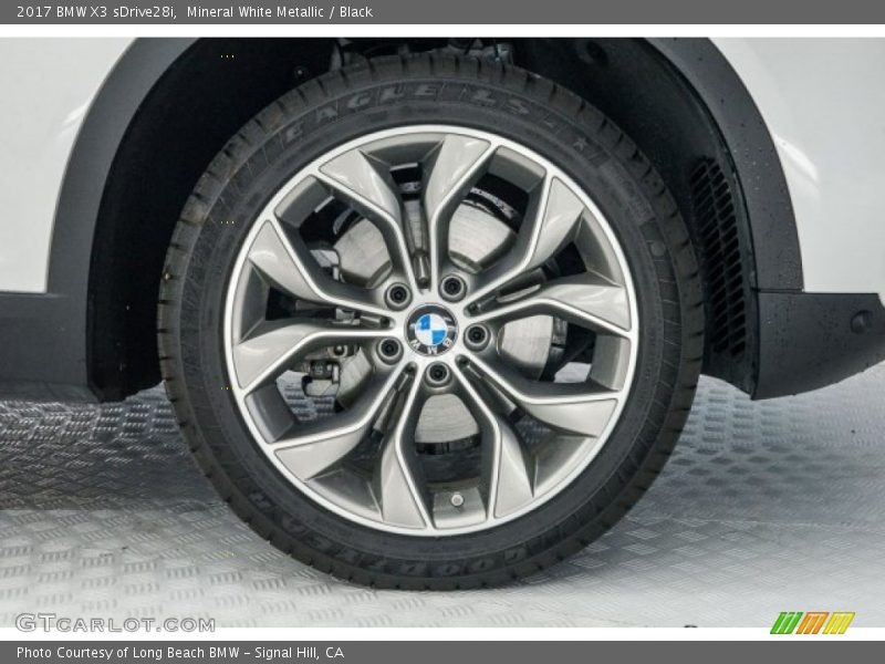 Mineral White Metallic / Black 2017 BMW X3 sDrive28i