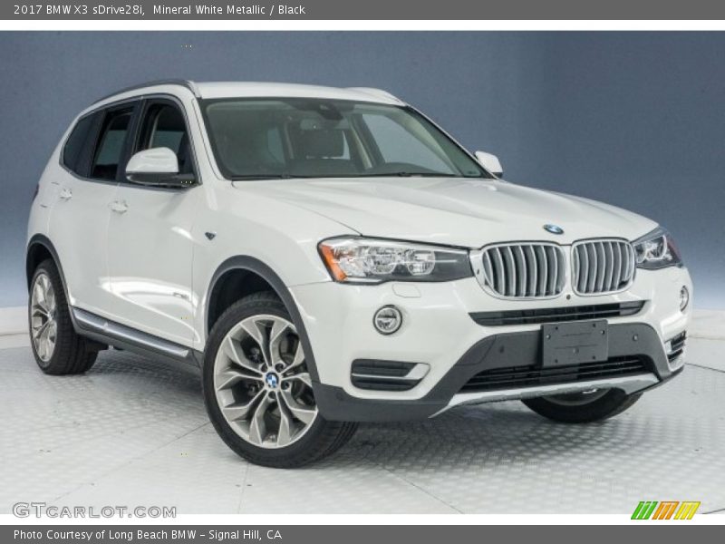 Mineral White Metallic / Black 2017 BMW X3 sDrive28i