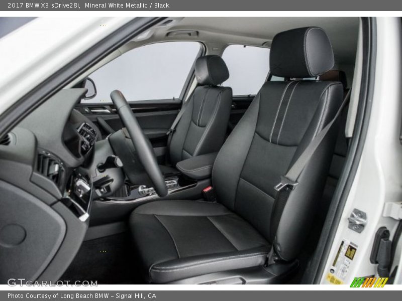 Mineral White Metallic / Black 2017 BMW X3 sDrive28i