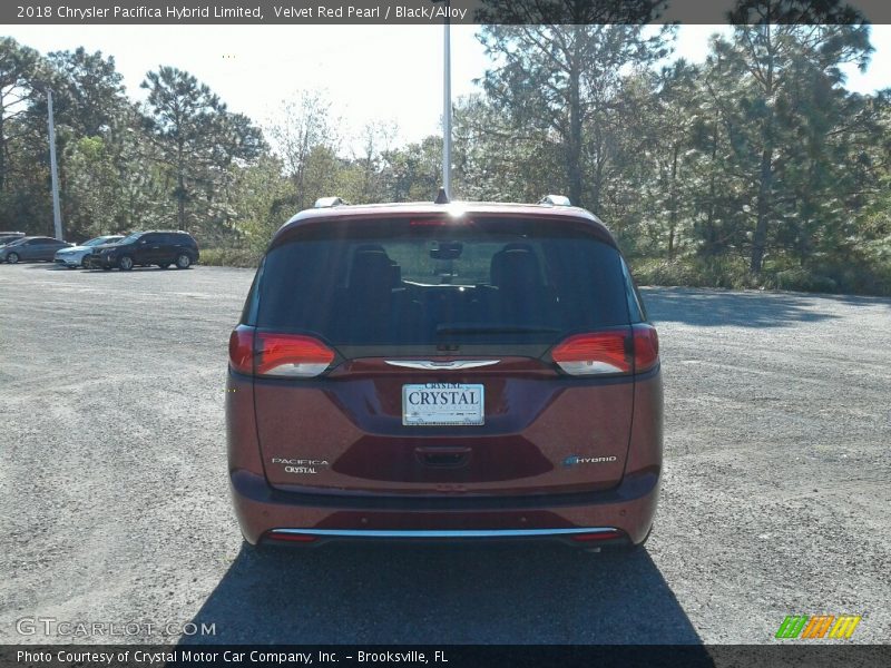 Velvet Red Pearl / Black/Alloy 2018 Chrysler Pacifica Hybrid Limited